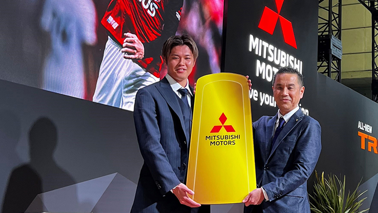 「URAWA FUTURE賞」授賞式＆トライトン贈呈式 / 東京オートサロン2024